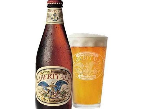 Az interneten olyan összehasonlító oldalt kerestem, ahol sokféle alkoholos italt lehet megtalálni. Nagy mennyiségben és minél nagyobb választékban, lehetőleg jó sok kereskedést „megversenyeztetve”.